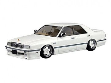 Aoshima 1/24 Super VIP car Impal Nissan 31 Cima Early term specification plastic kit , AOS11690, by AOSHIMA