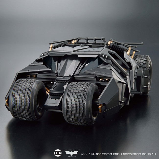 Bandai 1/35 SCALE Batmobile (Batman Begins Ver.) japan NEW