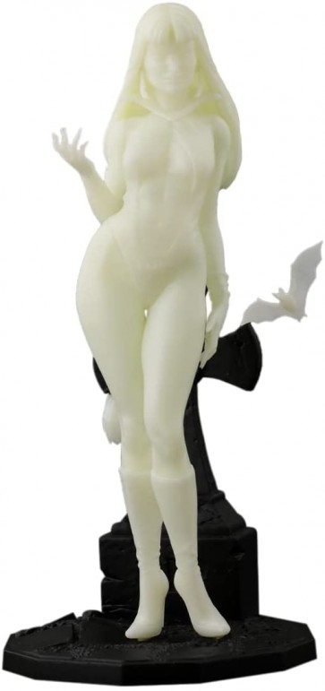 X-PLUS Vampirella 1/8 Plastic Model Kit Glow-in-the-Dark Ver., XPL20404, by X Plus