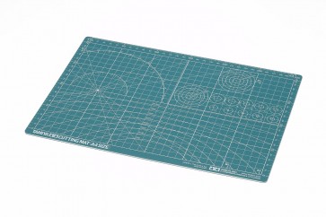 TAMIYA Cutting Mat (A4 Size/Green), TAM74118-000, by TAMIYA
