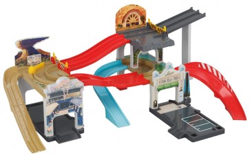 TAKARA TOMY CARS TOMICA STARTING! RADIATOR SPRINGS  , TAK40511, by TAKARA TOMY