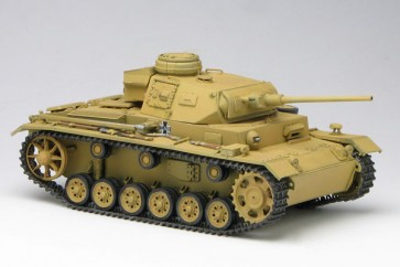 Platz 1/35 Girls und Panzer das Finale Panzer III Ausf.J Kuromorimine Girls High School "Erika Taichousha(?) desu!"  , PLZ76080, by PLATZ