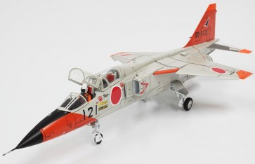 Platz 1/72 JASDF Trainer T-2 Early Model w/Pilot Figure,  , PLZ75274, by PLATZ