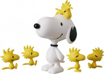Medicom Toy UDF Peanuts Series 19 Happiness is All Your Friends, MED58969, by MEDICOM TOY