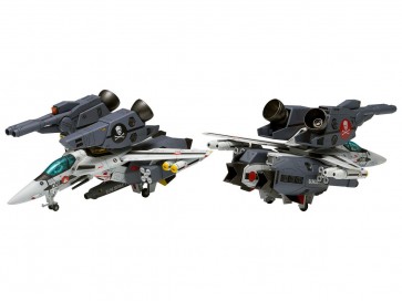 Wave 1/100 Macross VF-1S Strike Valkyri [Fighter] Hikaru Ichijo, Roy Fokker, WAV90690, by WAVE