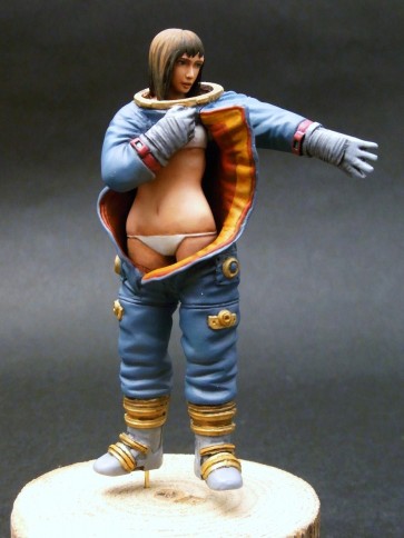 Honemitsu products 1/20 E.V.A Outing Preparing Girl Special Edition resin kit figure, HNM007, by Honemitsu Products